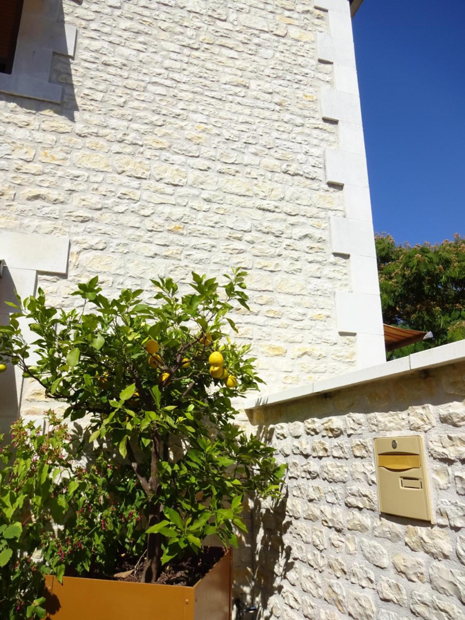 Aux Orangers Hotell Luxé Exteriör bild